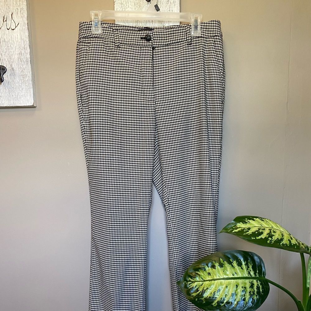 White House Black Market Women’s The Slim Trousers Size 8